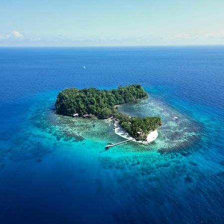 Bolilanga Island Resort - Togean Island Angkayo エクステリア 写真
