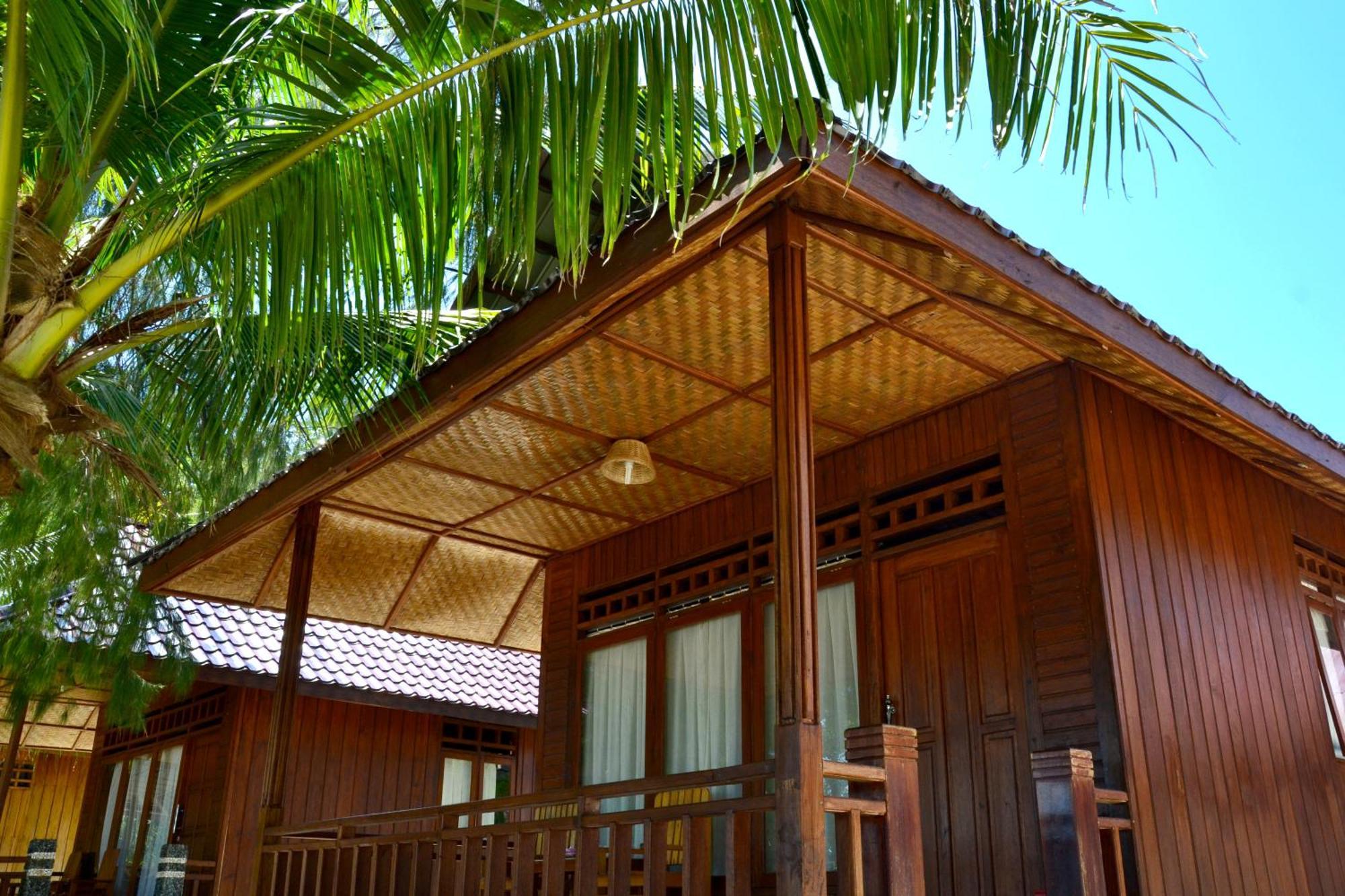 Bolilanga Island Resort - Togean Island Angkayo エクステリア 写真