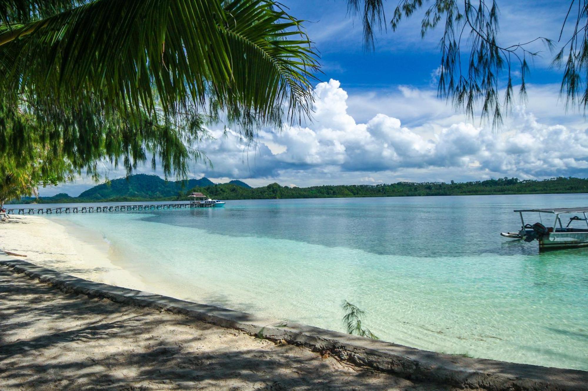 Bolilanga Island Resort - Togean Island Angkayo エクステリア 写真