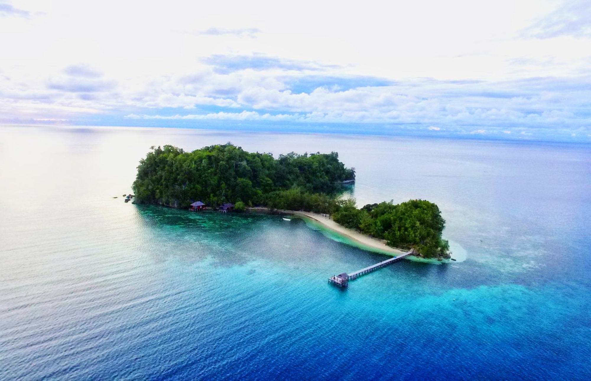 Bolilanga Island Resort - Togean Island Angkayo エクステリア 写真